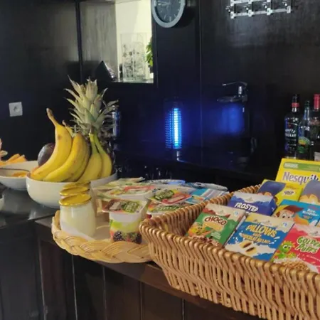 Au Petit Bled Bed & Breakfast Hermelinghen