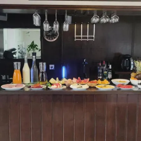 Au Petit Bled Bed & Breakfast